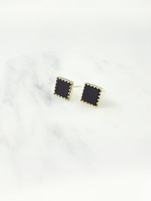 Mother of Pearl / Onyx Earring